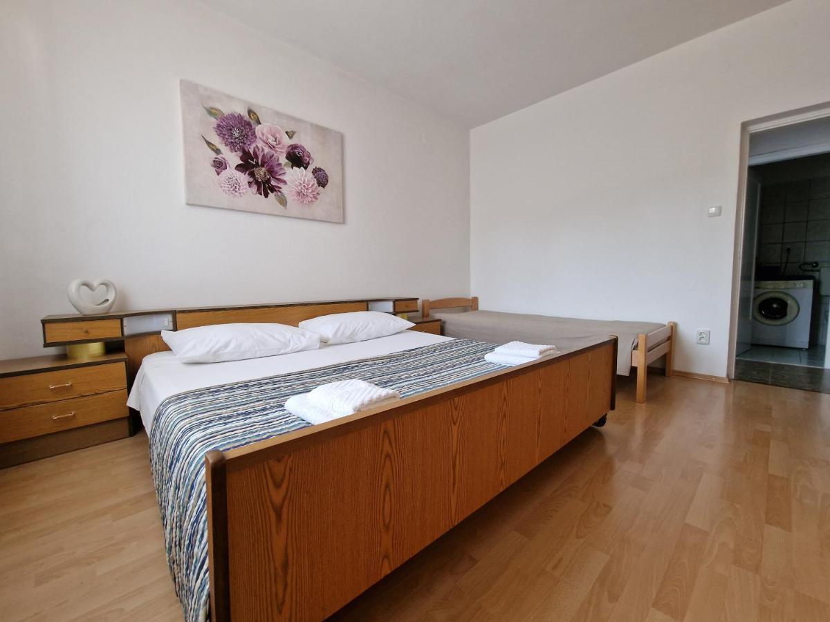Apartment Sostaric Vrh  Eksteriør billede